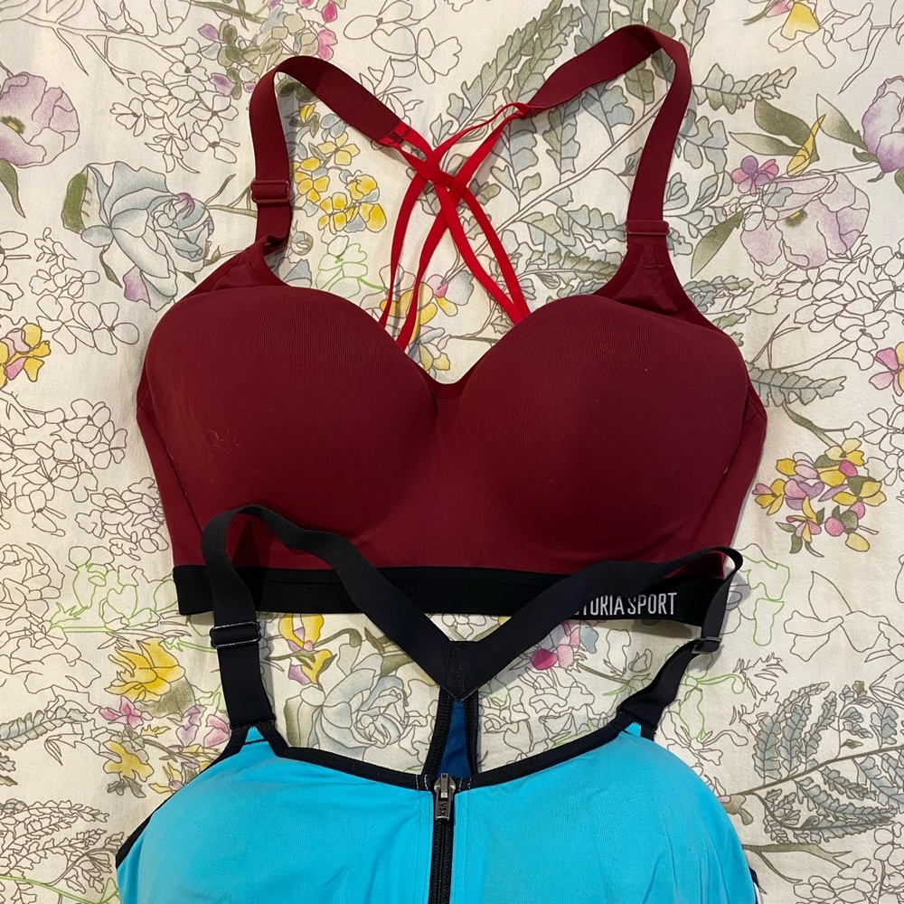 Victoria’s Secret sport bra